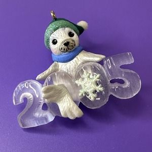 Hallmark Cool Decade 2005 Seal Polar Animal Figurines Dated Discontinued